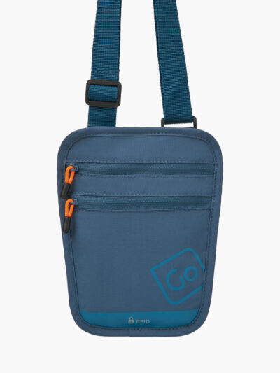 Go Travel RFID passport pouch pasholder i blå